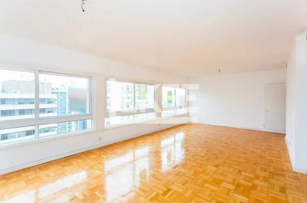 Moinhos de Vento | Apartamento mobiliado de 3 quartos (1 suíte) à venda | 167 m² | 1 vaga | Em Porto Alegre/RS