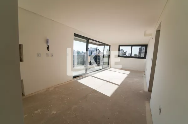 Rio Branco | Apartamento  com 3 quartos (sendo 1 suíte) à venda | 98,29m² | Sacada | Churrasqueira | 3 Banheiros | 2 Vagas | Em Porto Alegre/RS