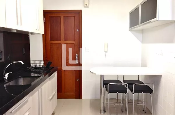 Higienópolis | Apartamento com 3 quartos (sendo 1 suíte) para aluguel | 126 m² | 3 banheiros | 2 vagas | Em Porto Alegre/RS