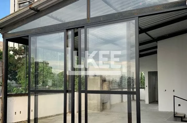 Petrópolis | Cobertura Duplex com 3 quartos (sendo 1 suíte) à venda | 177 m² | 2 vagas | Com churrasqueira | Em Porto Alegre/RS