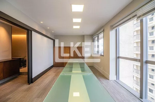Três Figueiras | Sala Comercial semi mobiliada para aluguel | 44,02m² | Lavabo | 1 Vaga | Em Porto Alegre/RS
