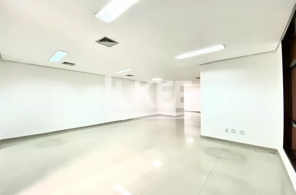 Floresta | Sala comercial com espaço garden para alugar | 94 m² | 1 vaga | Em Porto Alegre/RS