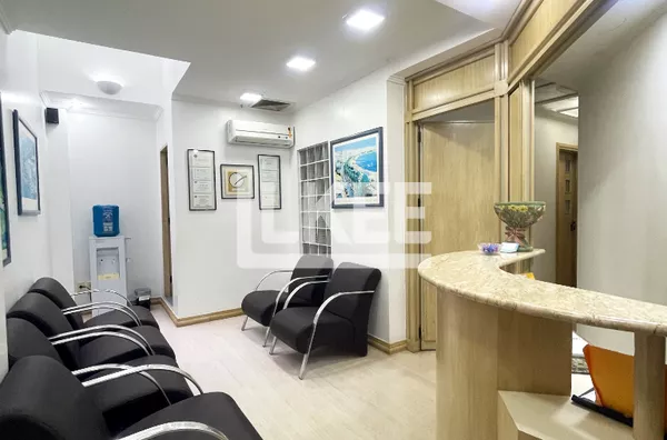 Moinhos de Vento | Sala à venda mobiliada | 54 m²  | 1 vaga | Em Porto Alegre/RS/Brasil