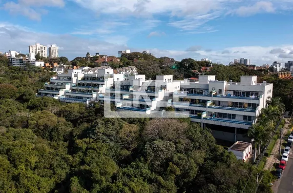 Três Figueira | Mansão Suspensa com 3 suítes à venda | 805 m² |  5 vagas | Com piscina privativa |  Em Porto Alegre/RS