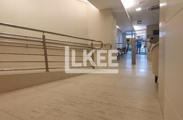 Petrópolis | Sala comercial com espaço garden para alugar | 200 m² | 4 vagas | Em Porto Alegre/RS