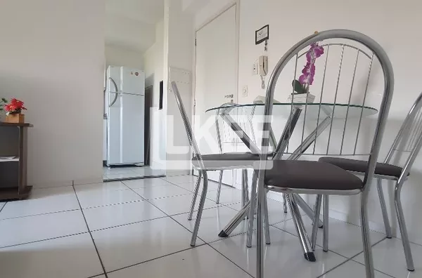 Humaitá | Apartamento semi mobiliado com 2 quartos (sendo 1 suíte) para alugar | 50,64 m² | 1 vaga | Sacada e churrasqueira | Em Porto Alegre/RS