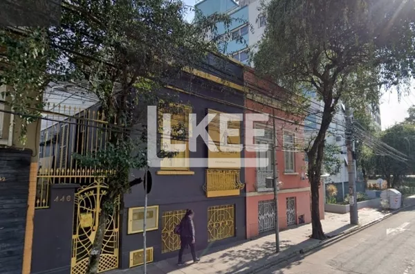 Floresta - Sobrado/Loja Comercial com 120 metros para a alugar 