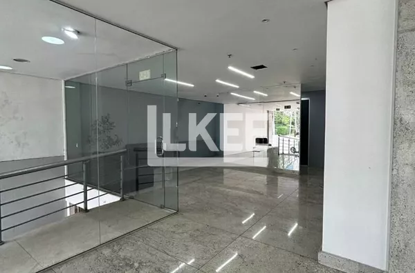Auxiliadora | Sala Comercial para aluguel | 60m² | 1 Banheiro | 1 Vaga Rotativa | Porto Alegre/RS.