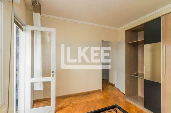 Bom Fim | Apartamento Semimobiliado com 3 quartos à venda | 95m² | 1 Banheiro | 1 Vaga |  Sacada | Hidromassagem | Em Porto Alegre/RS