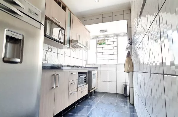 Petrópolis | Apartamento garden semi mobiliado com área externa e 2 quartos à venda | 58,60m² | Sem vaga | Com churrasqueira | Em Porto Alegre/RS 