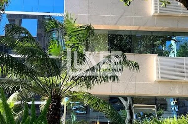 A SCHNEIDER ABSOLUT BUSINESS 