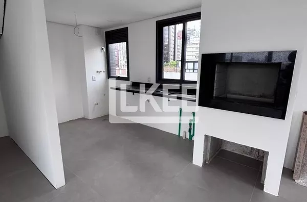 Rio Branco | Cobertura  Duplex com 2 quartos (sendo 2 suítes) à venda | 103,51 m² | Sacada | 3 Banheiros | 1 Vaga | Em Porto Alegre/RS
