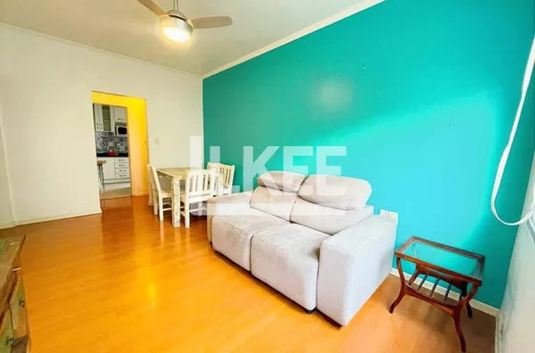 Petrópolis | Apartamento semi-mobiliado com 2 quartos | 64,7 m² | 1 Banheiro |  Sacada | Sem Vaga | Em Porto Alegre/RS