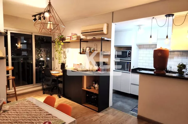 Jardim do Salso | Apartamento reformado com 2 quartos (sendo 1 suíte) à venda | 67 m² | 2 vagas | Com churrasqueira | Em Porto Alegre/RS