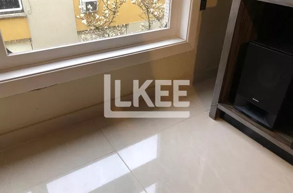 Mont Serrat | Apartamento mobiliado para venda | 88 m² | 2 quartos |1 vaga | Sem elevador