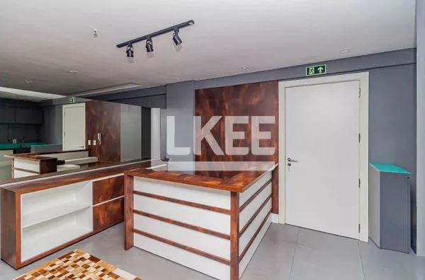 Moinhos de Vento | Sala comercial térrea semimobiliada para aluguel  | 96 m² | 1 vaga | Em Porto Alegre/RS