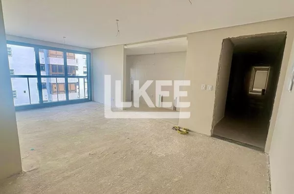 Bela Vista | Apartamento com sacada  e 2 quartos (sendo 1 suíte) à venda | 74,74 m² | 2 Banheiros | Churrasqueira | 1 Vaga | Em Porto Alegre/RS - Foto 3