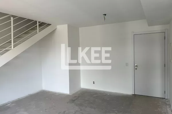 Cristal | Duplex com 2 quartos (sendo 1 suíte) à venda | 86,37 m² | 1 vaga | Com churrasqueira | Em Porto Alegre/RS