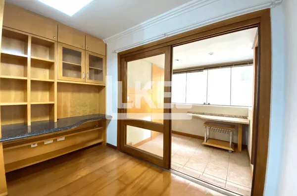 Petrópolis | Apartamento semi mobiliado | 52,54 m² | 1 vaga | Sacada | em Porto Alegre