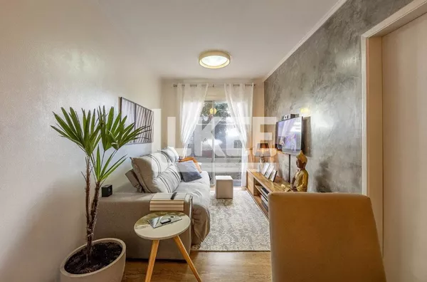 Passo da Areia | Apartamento Semimobiliado com 3 quartos à venda | 77m² | 1 Banheiro | Sacada | 1 Vaga | Porto Alegre/RS