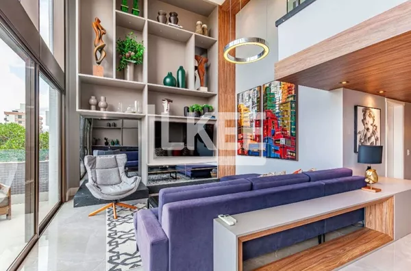 Boa Vista | Cobertura duplex mobiliada com 3 quartos (sendo suítes) à venda | 423 m² | 5 banheiros | 4 vagas | Lareira e Hidromassagem | Em Porto Alegre/RS