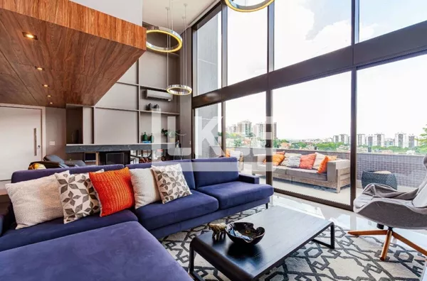 Boa Vista | Cobertura duplex mobiliada com 3 quartos (sendo suítes) à venda | 423 m² | 5 banheiros | 4 vagas | Lareira e Hidromassagem | Em Porto Alegre/RS