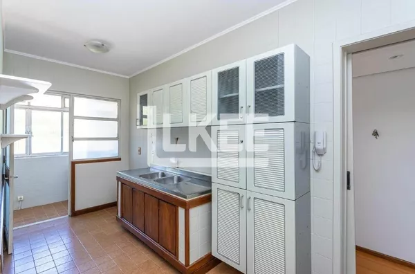 Auxiliadora | Apartamento com 2 quartos à venda | 75m² | 1 Banheiro | 1 vaga | Em Porto Alegre/RS