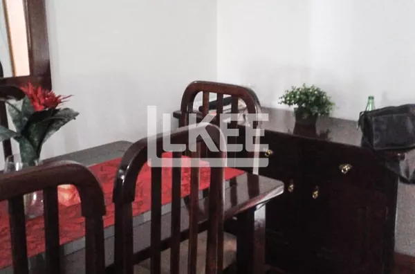 Praia de Belas | Apartamento reformado com 2 quartos à venda | 71 m² | Sem vaga | Sem elevador | Em Porto Alegre/RS