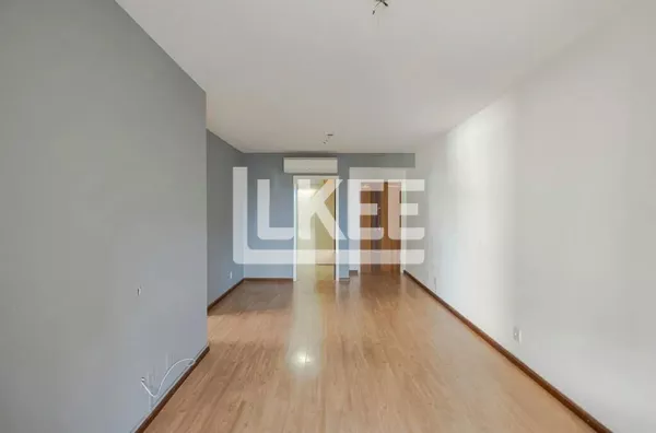 Jardim Botânico | Apartamento com 3 quartos à venda | 90m² | 2 banheiros | 1 Vaga | Sacada | Em Porto Alegre/RS
