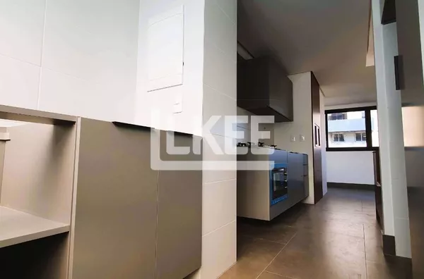 Menino Deus | Apartamento semi-mobiliado de 2 quartos (1 suíte) a venda | 91,29 m² | 2 vagas | Com Churrasqueira |  em Porto Alegre/RS