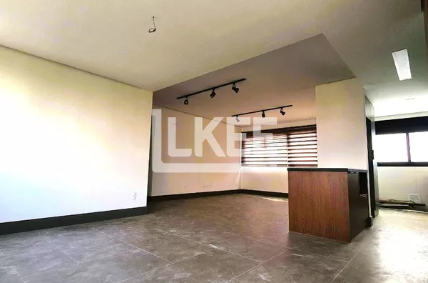 Menino Deus | Apartamento semi-mobiliado de 2 quartos (1 suíte) a venda | 91,29 m² | 2 vagas | Com Churrasqueira |  em Porto Alegre/RS