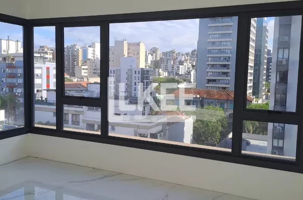 Moinhos de Vento | Apartamento com 3 quartos (sendo 1 suíte) à venda | 124 m² | 2 vagas | Com churrasqueira | Em Porto Alegre/RS 