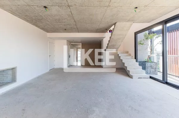 Petrópolis | Cobertura  Duplex com 3 quartos (sendo 3 suítes) à venda | 339,84 m² | 6 Banheiros | 4 Vagas | Em Porto Alegre/RS