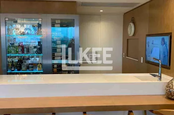 Jardim Europa | Apartamento Garden semi mobiliado com 3 suítes à venda | 409 m² | 4 Vagas | Com lareira, sacada, churrasqueira e piscina |  Em Porto Alegre/RS