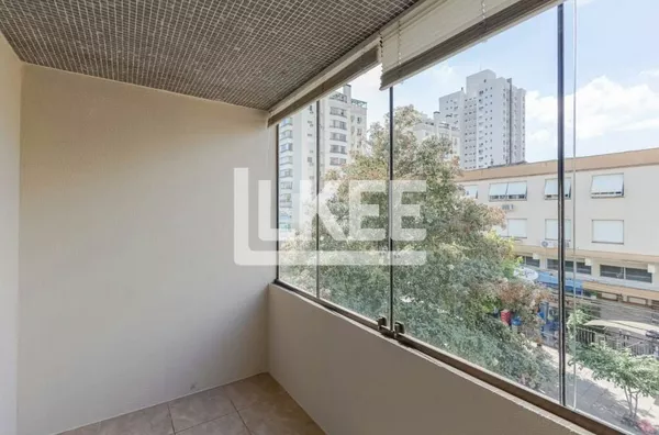 Jardim Botânico | Apartamento com 3 quartos à venda | 90m² | 2 banheiros | 1 Vaga | Sacada | Em Porto Alegre/RS