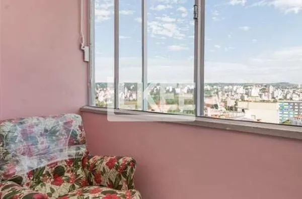 Rio Branco | Apartamento Semimobiliado 3 Quartos | 110 m² | 2 Banheiros | 1 Vaga | Sacada | Em Porto Alegre/RS