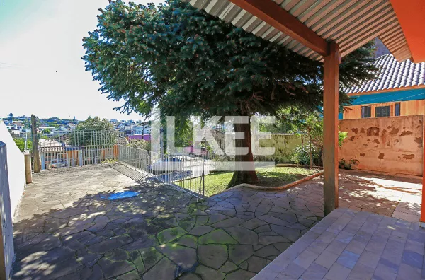 Jardim Sabará | Casa com 4 quartos ( sendo 1 uma suíte)  à venda | 150m² | 2 Banheiros | Churrasqueira | Em Porto Alegre/RS