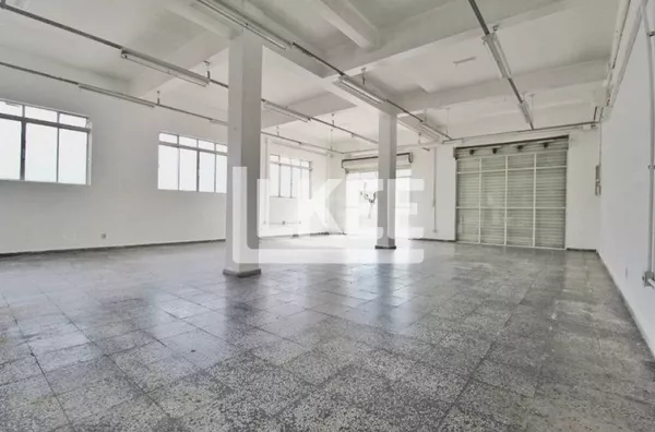 Jardim Botânico | Loja com vitrine para aluguel | 150 m² | 3 vagas 