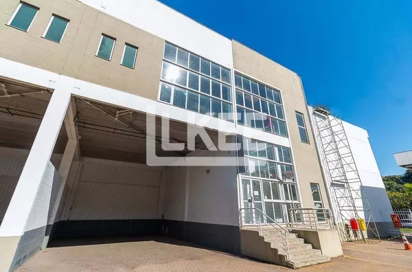 Anchieta | Pavilhão em Condomínio Logístico para alugar | 1084 m² | 4 Vagas | Com Loja frontal em Porto Alegre/RS