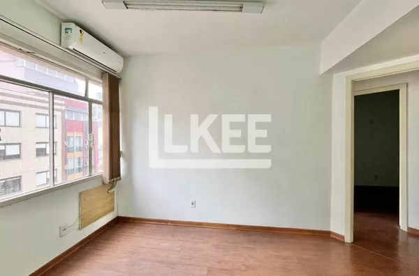 Centro Histórico | Sala comercial para aluguel | 38 m² | 1 Banheiro | Sem vaga | Em Porto Alegre/RS 