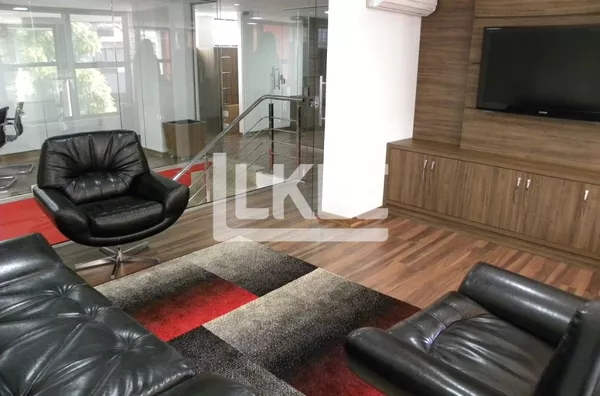 Petrópolis |  Loja mobiliada à venda | 113 m² | 2 banheiros | sem vaga | Em Porto Alegre/RS