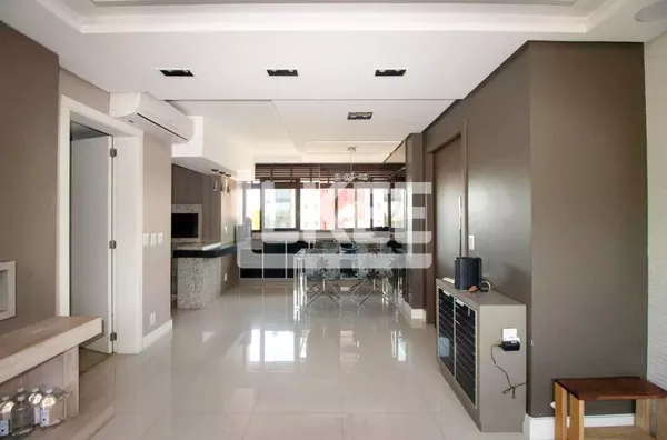 Higienópolis | Apartamento mobiliado e equipado com 2 suítes à venda | 100 m² | 2 vagas | Com churrasqueira | Em Porto Alegre/RS