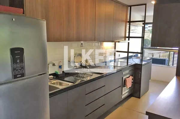 Petrópolis | Apartamento com 1 suíte para vender | 1 vaga | Mobiliado e Equipado 