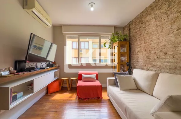 Petrópolis | Apartamento Semimobiliado com 1 quarto à venda | 38,64m² | Churrasqueira | 1 Banheiro | 1 vaga | Em Porto Alegre/RS