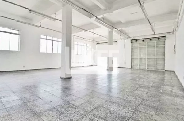 Jardim Botânico | Loja com vitrine para aluguel | 150 m² | 3 vagas 