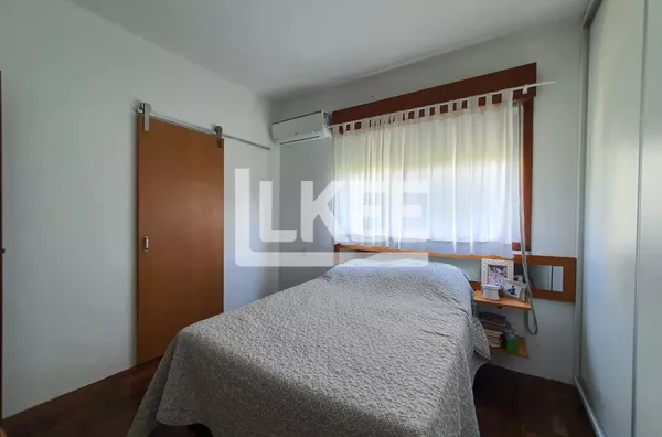 Apartamento com 2 Quartos (1 suíte) | 92 m² | Sem elevador | Sem vaga | Cidade Baixa | Em Porto Alegre/RS