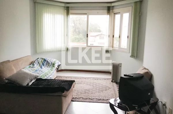 Passo D'Areia | Apartamento semi mobiliado com 3 quartos (sendo 1 suíte) à venda | 88,20 m² | 2 vagas | Com churrasqueira | Em Porto Alegre/RS