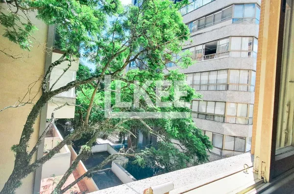 Moinhos de Vento | Apartamento semi mobiliado com 3 quartos à venda | 110 m² | 1 vaga | Sem elevador | Em Porto Alegre/RS