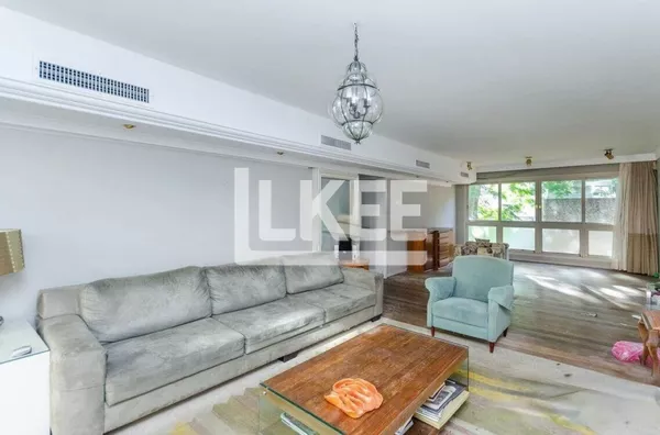 Jardim Botânico | Apartamento com 3 quartos (sendo 1 suíte) à venda |  165 m² | 2 vagas | Em Porto Alegre/RS