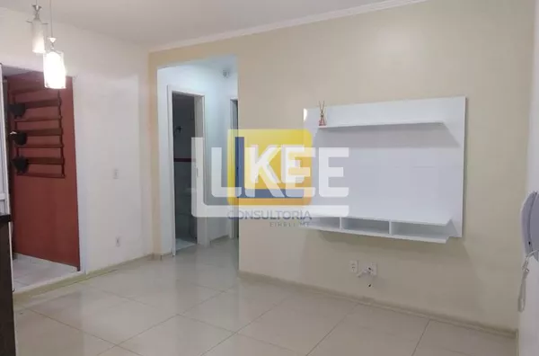 Apartamento de 2 quartos e semi mobiliado á venda em Canoas!